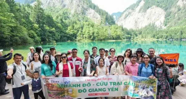 Happy Travelers 1